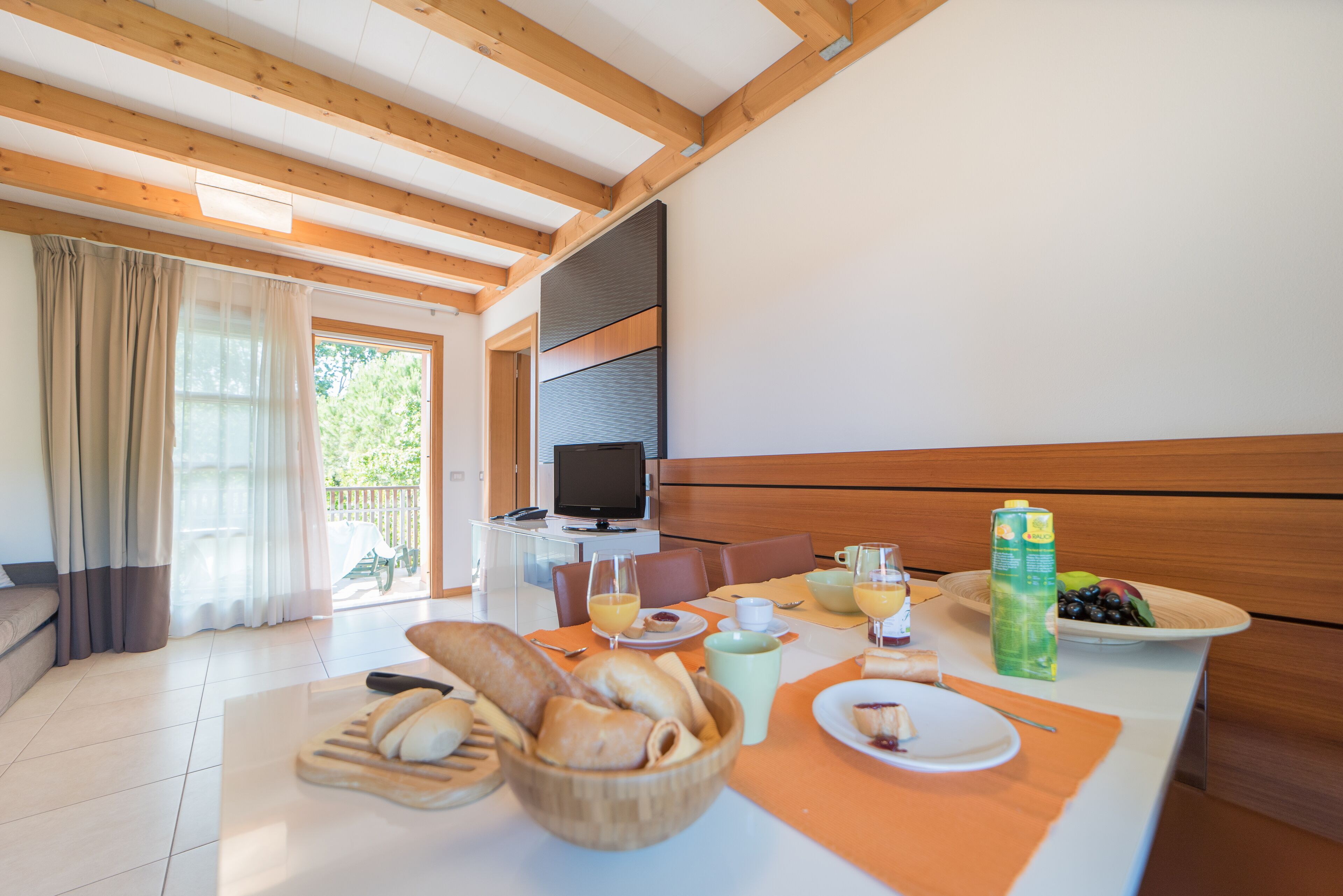 suite, 1 bedroom, kitchenette (beach access included) | private kitchen | fridge, high chair