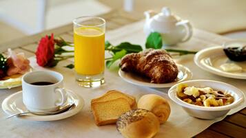 Colazione a buffet inclusa, servita tutte le mattine