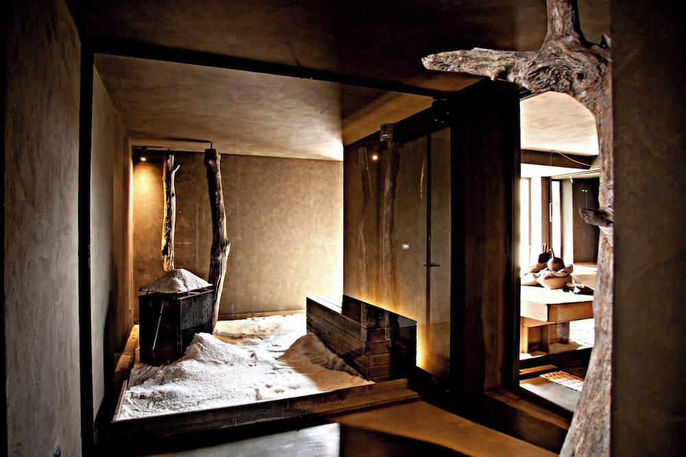 Altamarea Residence & Hotel