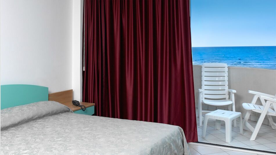 Eenvoudig appartement | Een kluis op de kamer, een strijkplank/strijkijzer, gratis wifi