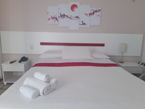 Apartment | 1 bedroom, in-room safe, individually decorated, desk - Flat Golden Fortaleza (Fortaleza)