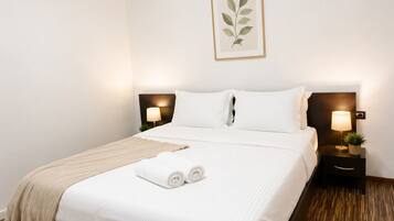 Deluxe Double Room | 1 bedroom, premium bedding, soundproofing, iron/ironing board