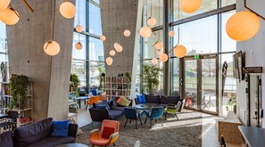 3 من البارات/الاستراحات، بار مشروبات الكوكتيل، بار مشروبات وساندويتشات