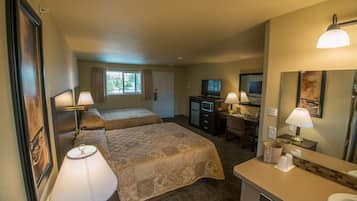 Room, Double Queen Deluxe