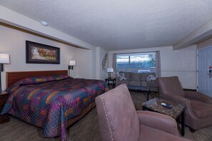 Phòng Suite, 2 phòng ngủ, không hút thuốc | Bàn, bàn ủi/dụng cụ ủi quần áo, truy cập Internet không dây miễn phí 