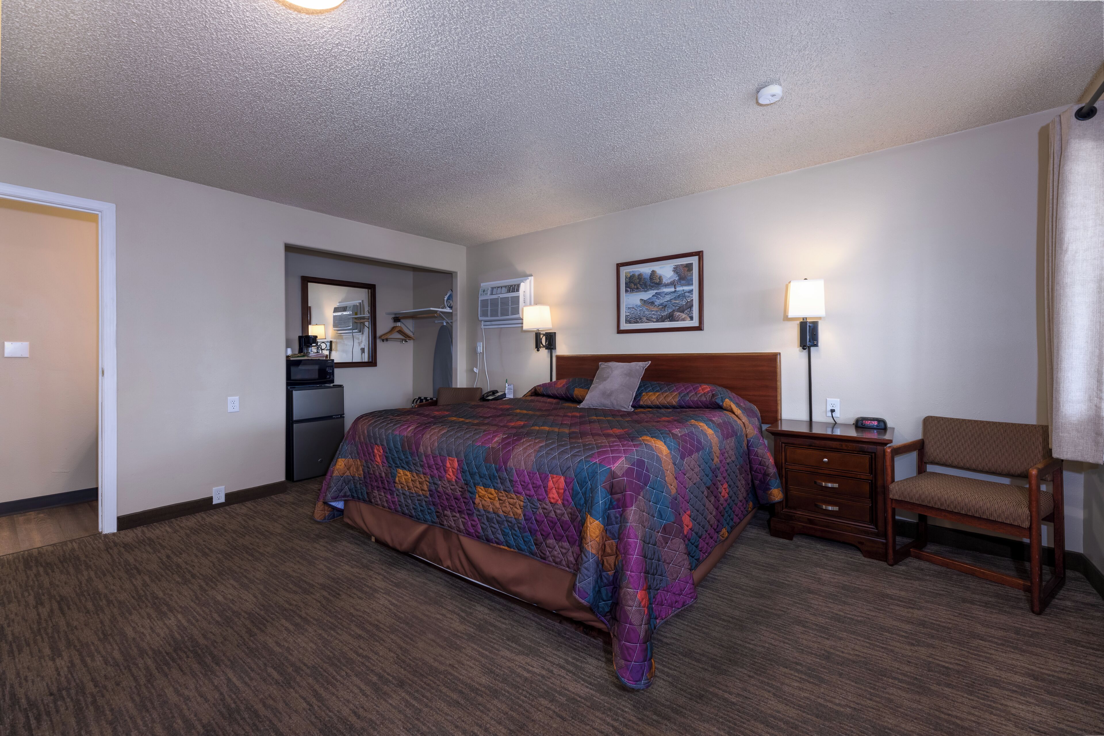 Desk, iron/ironing board, free WiFi, bed sheets