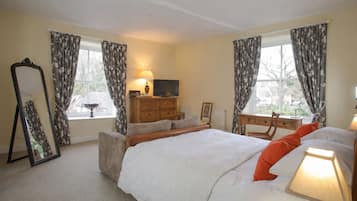 Double Room, Private Bathroom (courtyard suite)