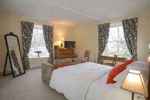 Double Room, Private Bathroom (courtyard suite)