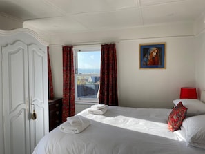 Superior Double or Twin Room, Ensuite - St Anne's B&B (Glastonbury)