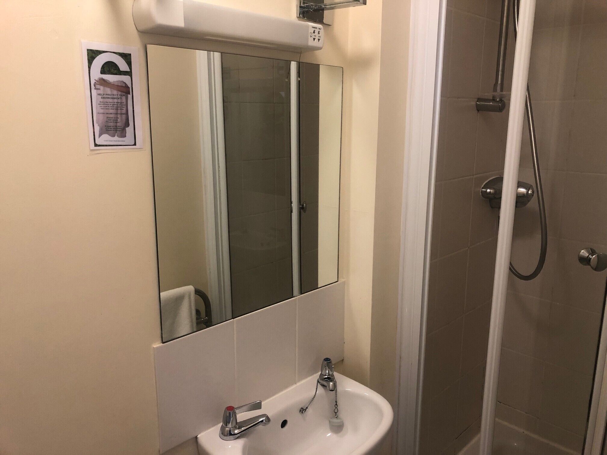 Traditional Double Room, Ensuite, Sea View (Appledore ) | Bathroom | Towels