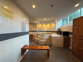 Sauna, boblebad, tyrkisk bad/hammam, kropsbehandlinger