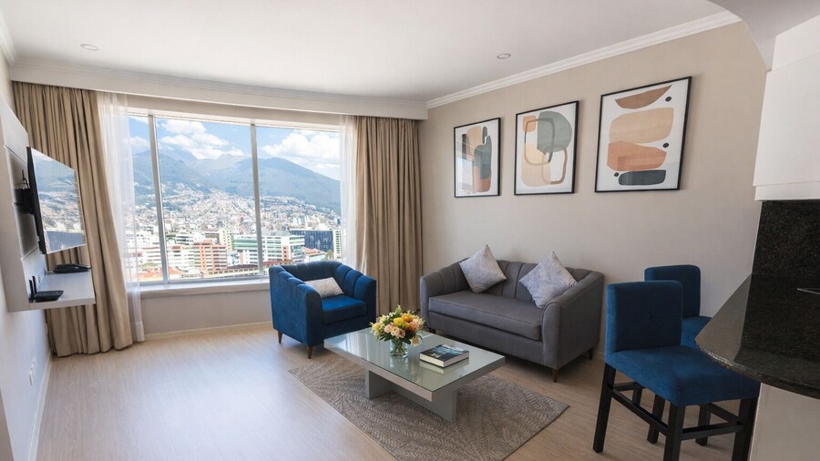 Torres de Suites by InAmazonas