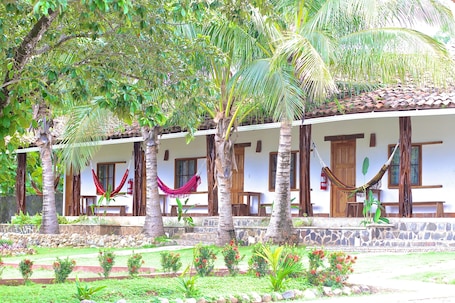 Veranda. Hotel Santa Catalina Panama
