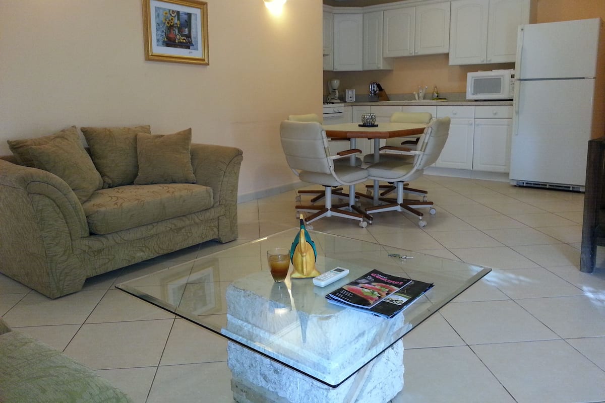 Grand Suite (Ground Floor with extra Sofa Bed) | Private kitchen