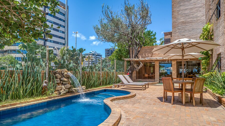 Cais da Praia Hotel