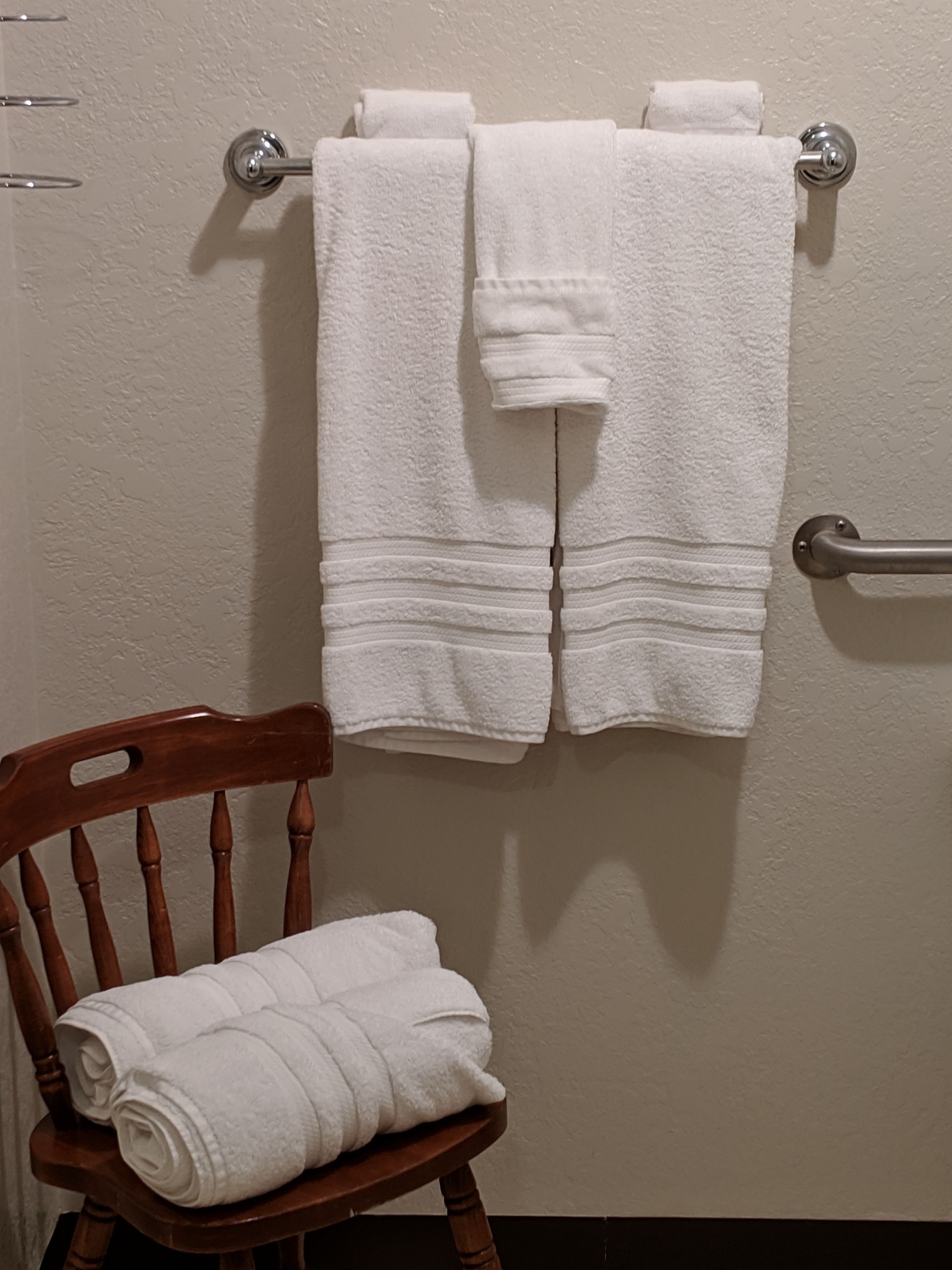 free toiletries, hair dryer