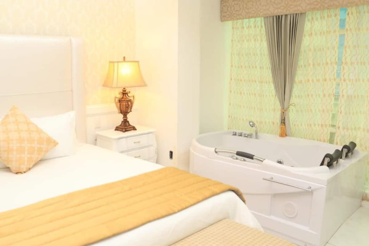 1 bedroom, in-room safe, individually decorated, desk