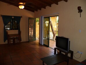 Studio Standard, cuisine | Vue de la chambre