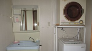 Unclassified image, 4 of 28, button - Island Freedom (Uruma)