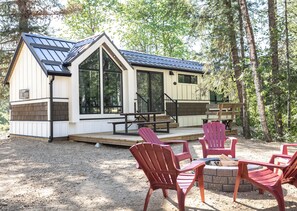 Cabane Premium | 1 chambre, décoration personnalisée, ameublement personnalisé