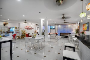 Continental breakfast for a fee - The Shades Boutique Hotel Patong Phuket (Patong)