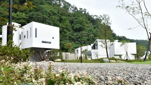 숙박 시설 구내