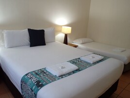 Apartamento, 1 quarto | 1 quarto, cortinas blackout, roupa de cama