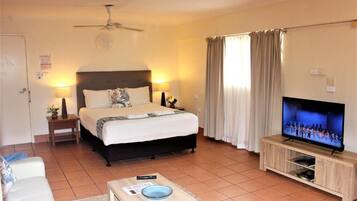 Studio | 1 slaapkamer, verduisterende gordijnen, beddengoed