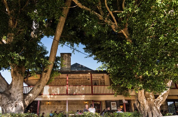 Exterior - Wisemans Inn Hotel (Wisemans Ferry)