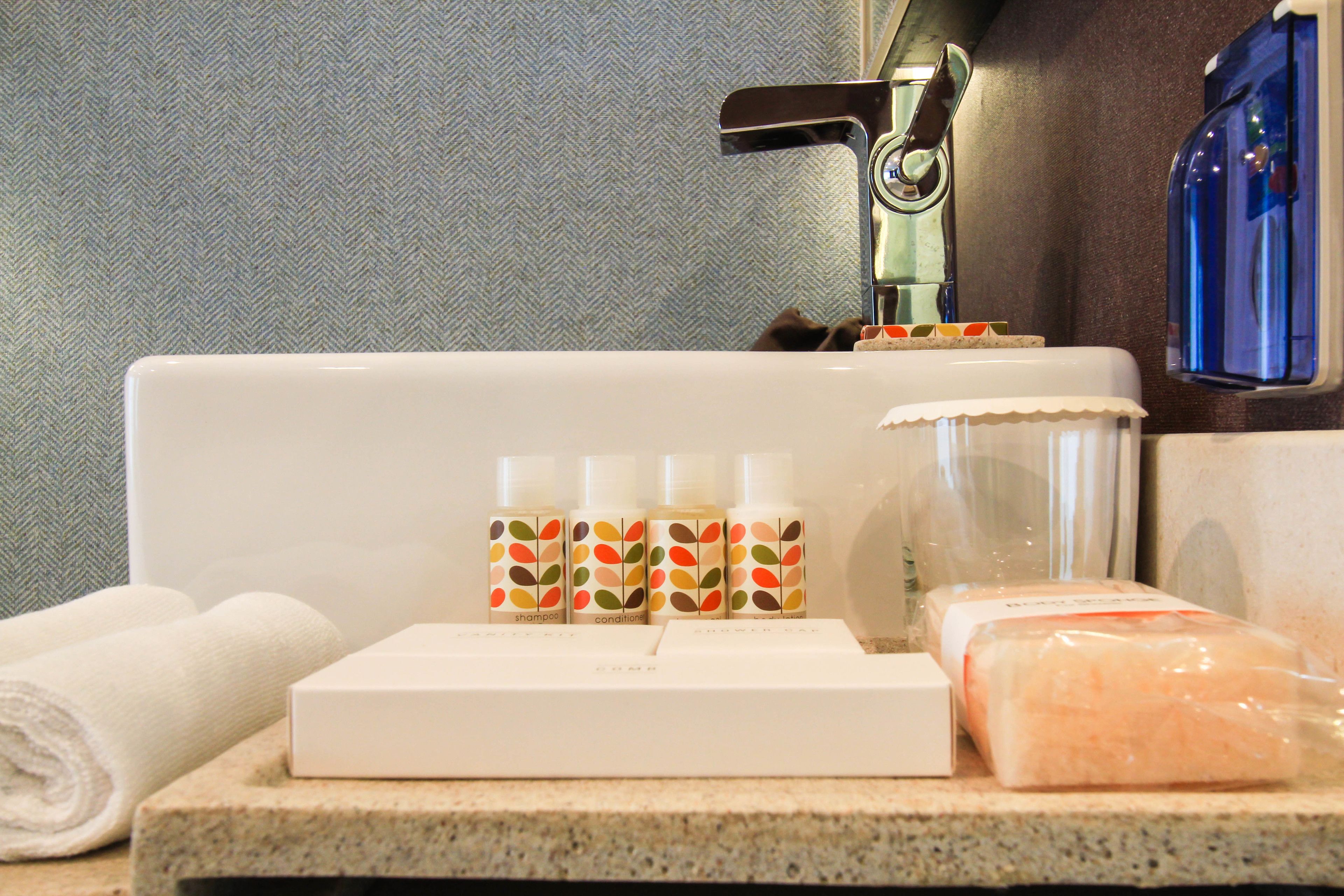 premium bedding, down duvets, desk, free wifi