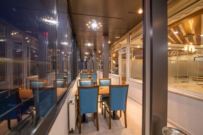 Mus Grand Hotel
