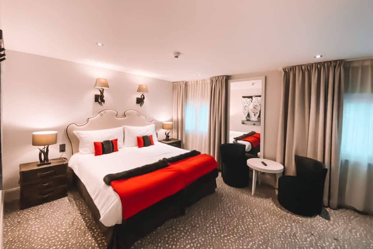 Superior kamer | 1 slaapkamer, luxe beddengoed, een gratis minibar, een kluis op de kamer
