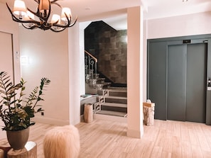 Zona de estar del vestíbulo