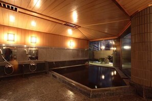 Indoor spa tub - Auberge au Mirador (Hakone)