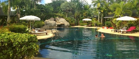 Piscine extérieure