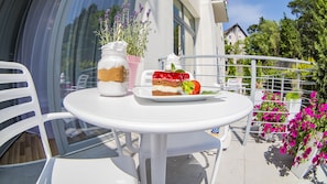 Terrace/patio - Aparthotel Miedzyzdroje (Miedzyzdroje)