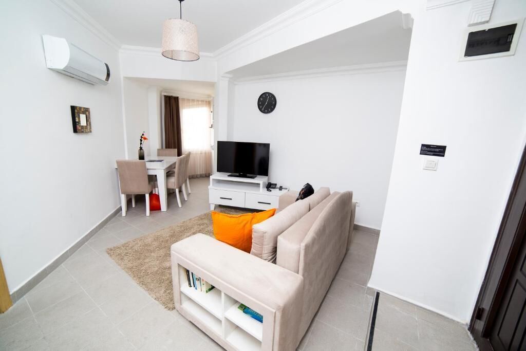 43-inch led tv with satellite channels, tv