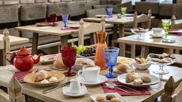 Petit déjeuner préparé sur commande servi tous les jours en supplément