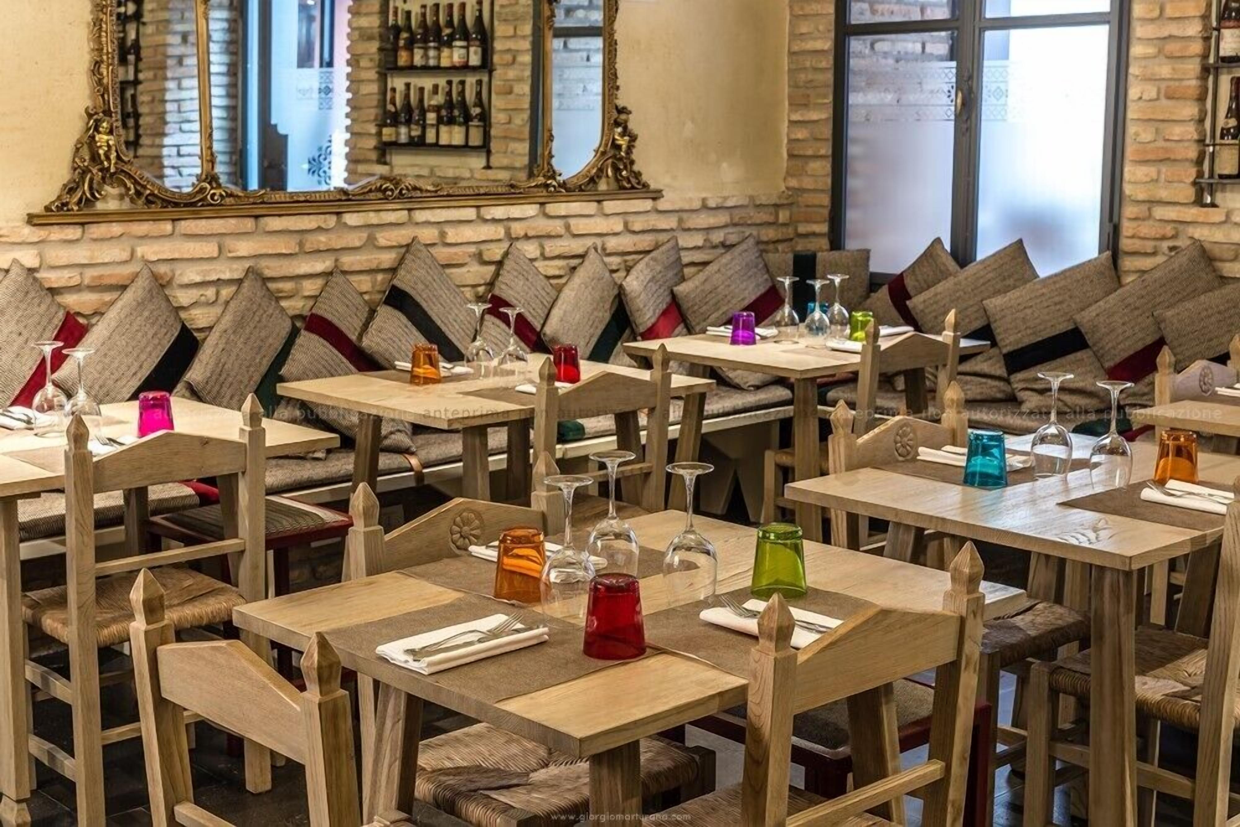 Food-Court