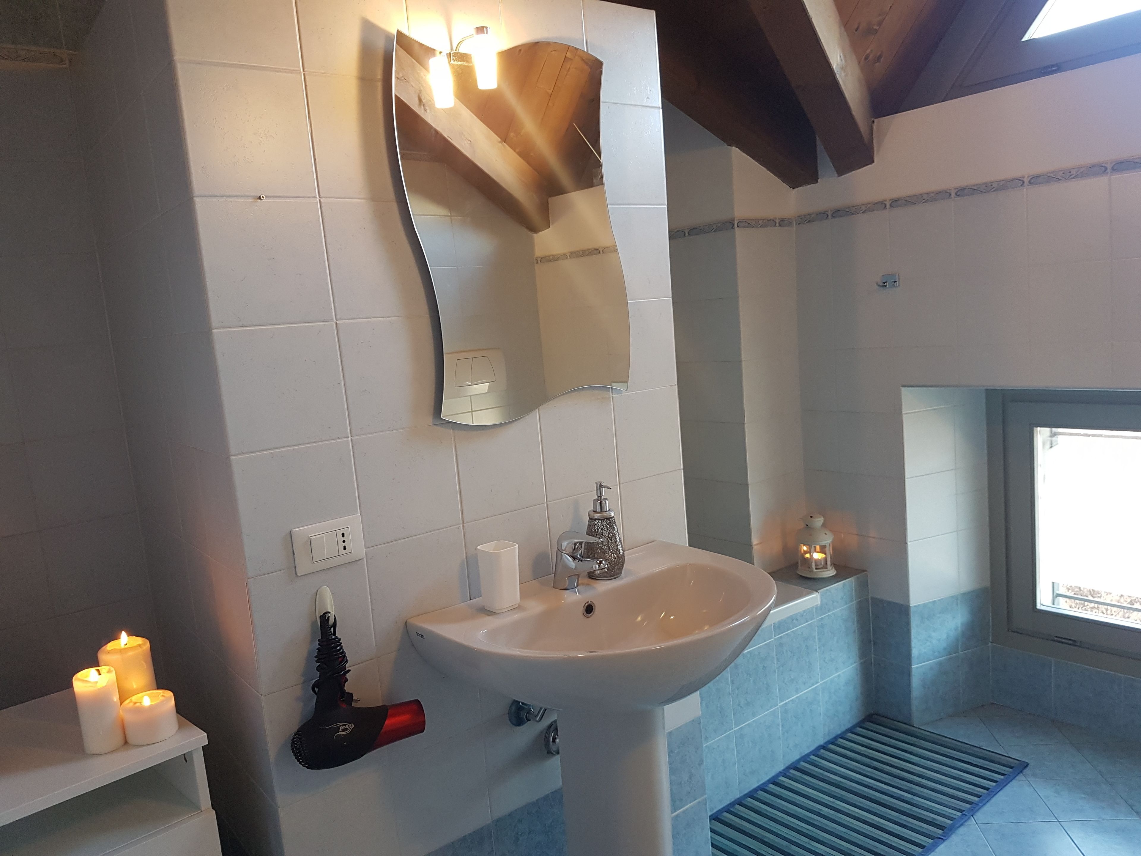 Photo - Donizetti Royal