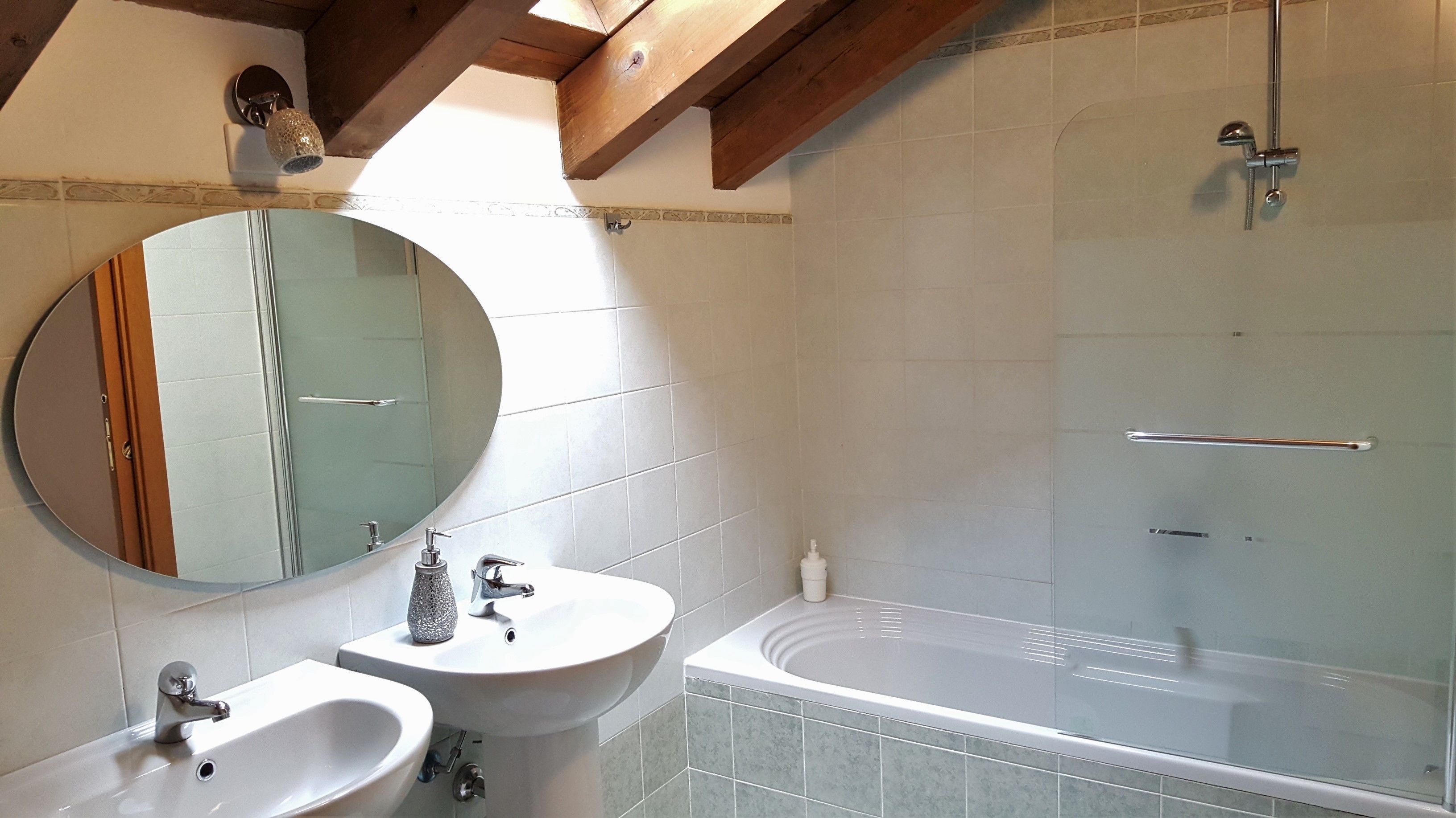 Photo - Donizetti Royal