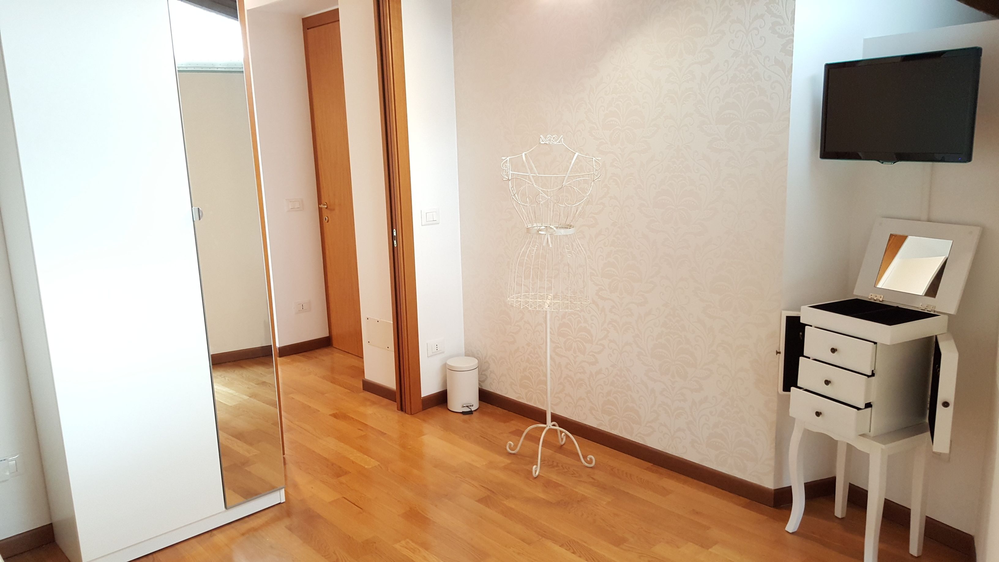 Photo - Donizetti Royal