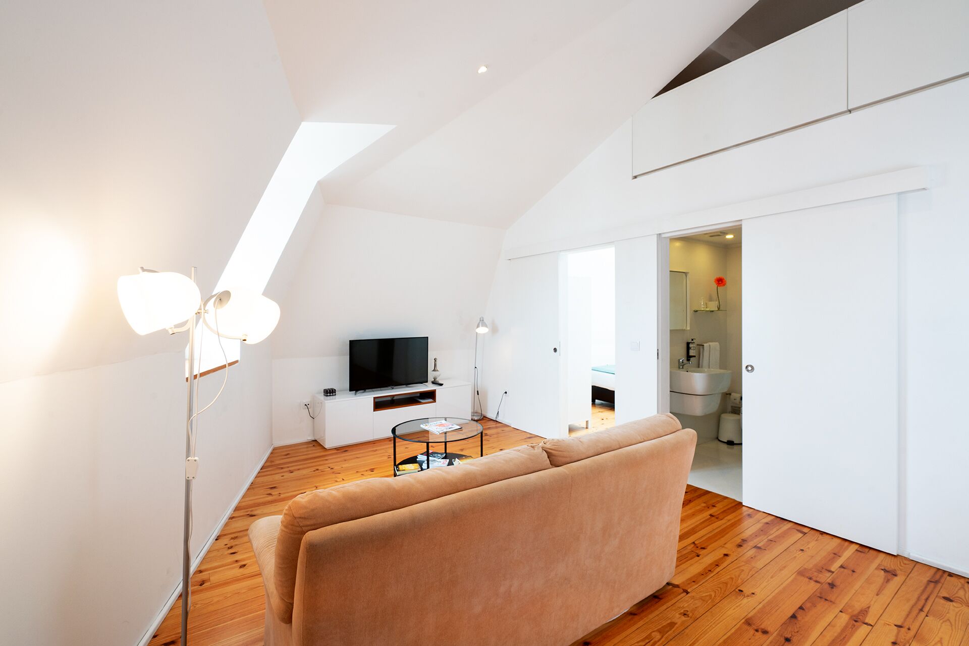 deluxe apartment, 2 bedrooms, garden view | living area | 32-inch flat-screen tv with cable channels, tv