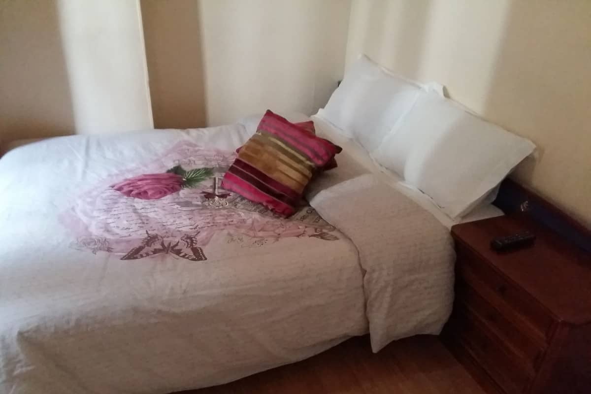 Single Room, Shared Bathroom | Desk, soundproofing, rollaway beds (surcharge), WiFi (free)