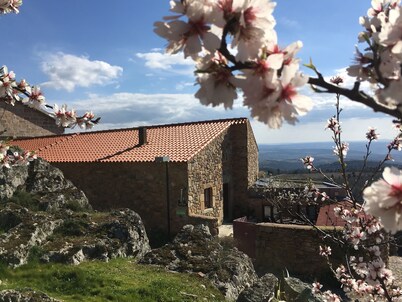 Casa da Amendoeira