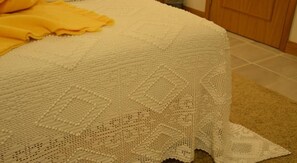Double Room (Bossa Nova) | Premium bedding, minibar, individually decorated, individually furnished - Casa da Amendoeira (Figueira de Castelo Rodrigo)