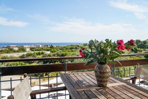 Grand Studio, Sea View | Balcony - Erodios Sea View Residences (Lesvos)