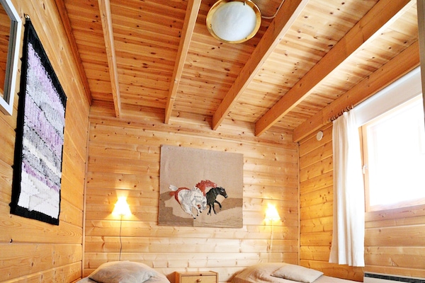 Villa, 4 habitaciones, sauna, vista al río | 1 habitación, escritorio y tabla de planchar con plancha