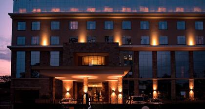 DoubleTree by Hilton Nairobi Hurlingham