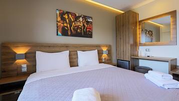 Double or Twin Room, Sea View | Memory foam beds, in-room safe, desk, soundproofing